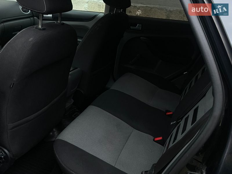 Хетчбек Ford Focus 2010 в Тернополі фото 8 Хетчбек Ford Focus 2010 в Тернополі