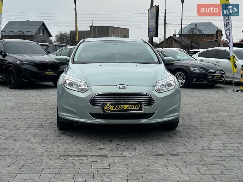 Хетчбек Ford Focus 2013 в Івано-Франківську