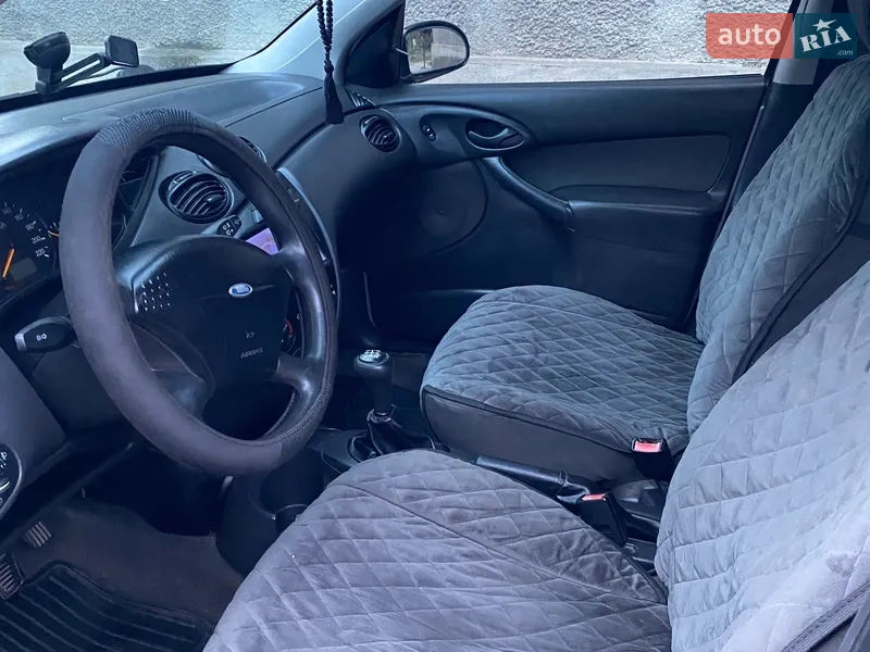Ford Focus 2001 VIN WF0FXXWPDF1G08209 фото оголошення 3 з 47