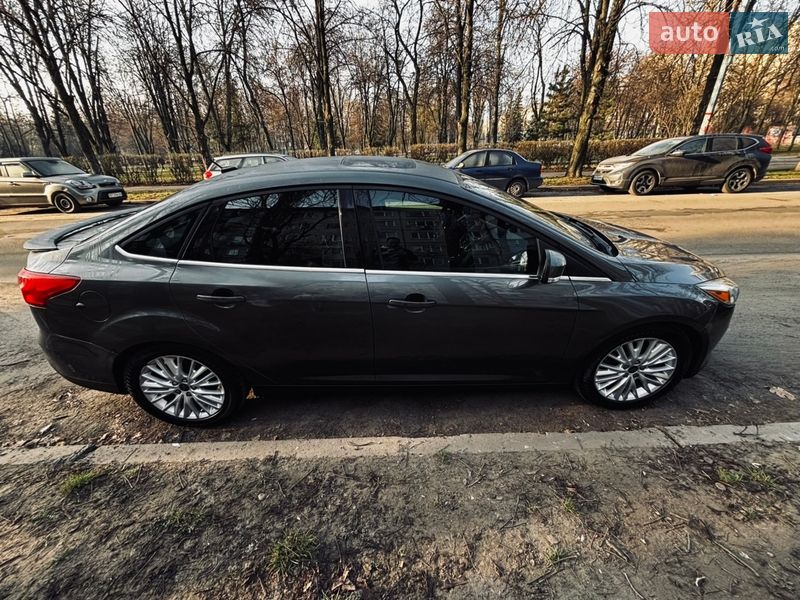 Седан Ford Focus 2017 в Киеве