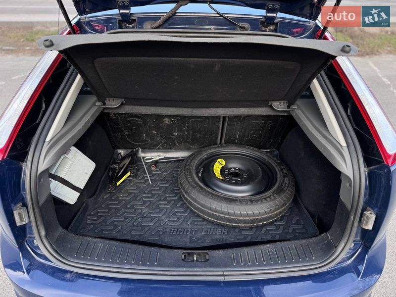 Хетчбек Ford Focus 2011 в Києві