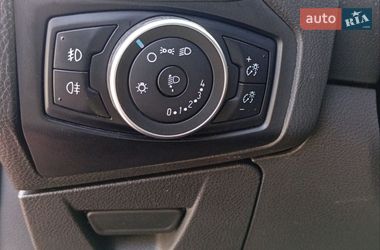 Седан Ford Focus 2015 в Киеве