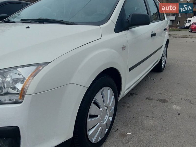 Універсал Ford Focus 2005 в Дніпрі