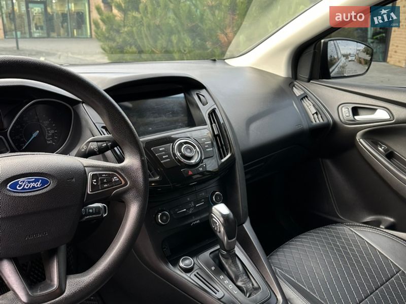 Седан Ford Focus 2015 в Хмельницькому