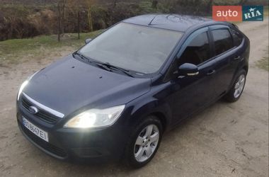 Хэтчбек Ford Focus 2010 в Почаеве