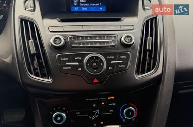 Седан Ford Focus 2015 в Чернігові
