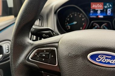 Седан Ford Focus 2015 в Чернігові