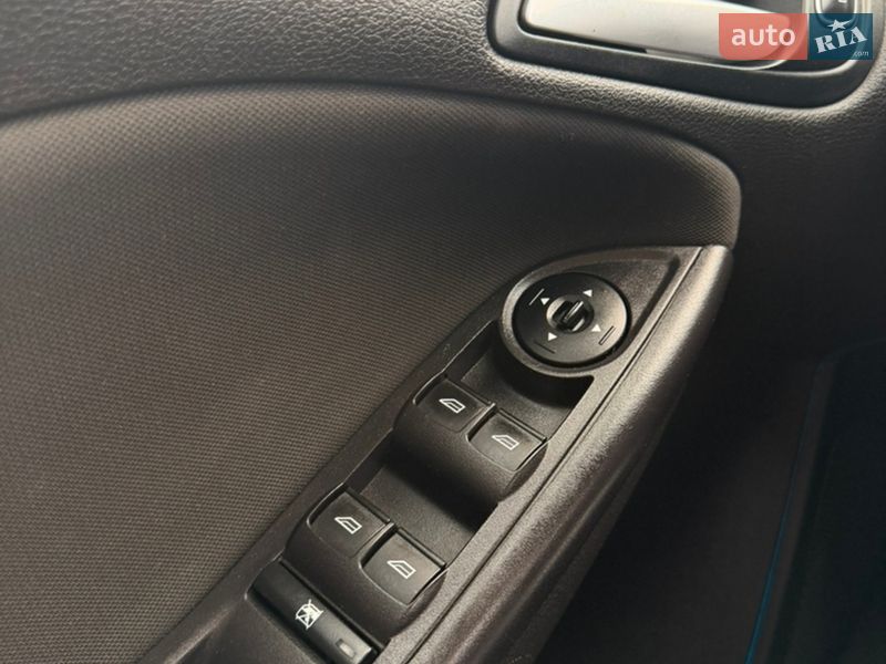 Седан Ford Focus 2015 в Чернігові