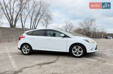Хэтчбек Ford Focus 2014 в Киеве
