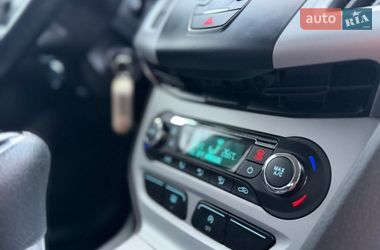 Хэтчбек Ford Focus 2014 в Киеве