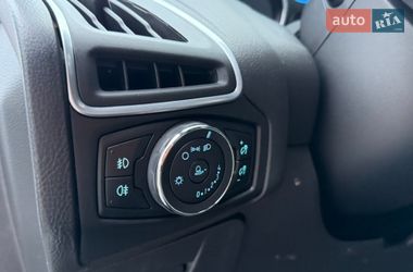 Хэтчбек Ford Focus 2014 в Киеве