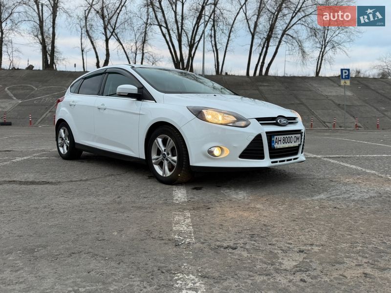 Хэтчбек Ford Focus 2014 в Киеве