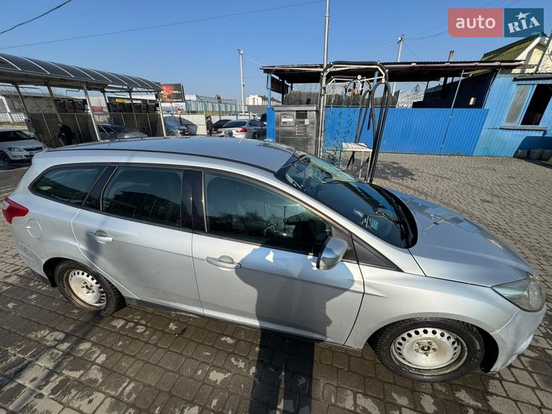 Універсал Ford Focus 2011 в Івано-Франківську