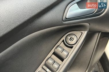 Седан Ford Focus 2015 в Львове