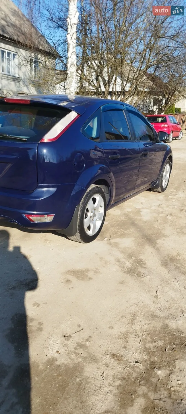 2010 Ford Focus - мініатюра 11