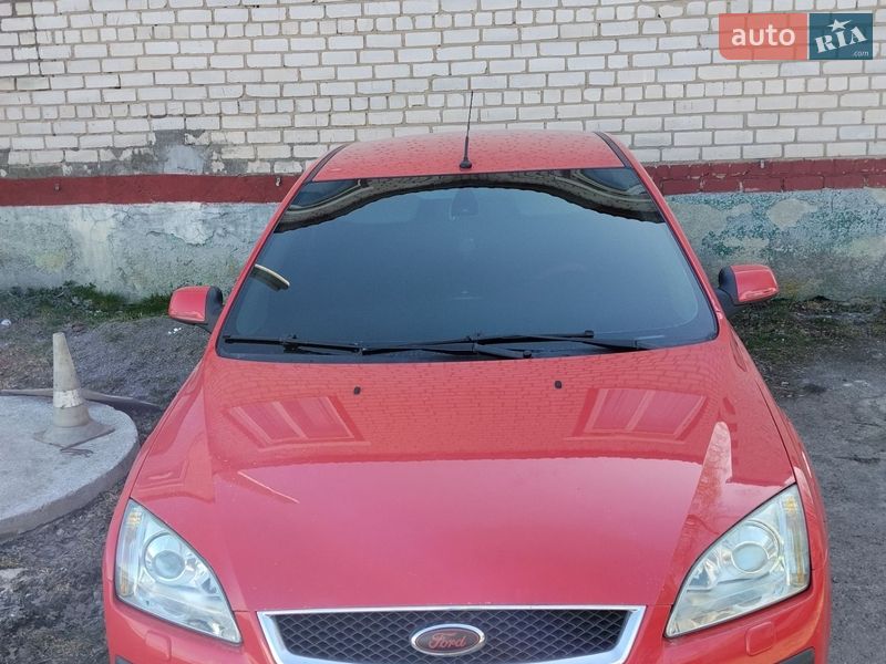 Хетчбек Ford Focus 2005 в Кореці