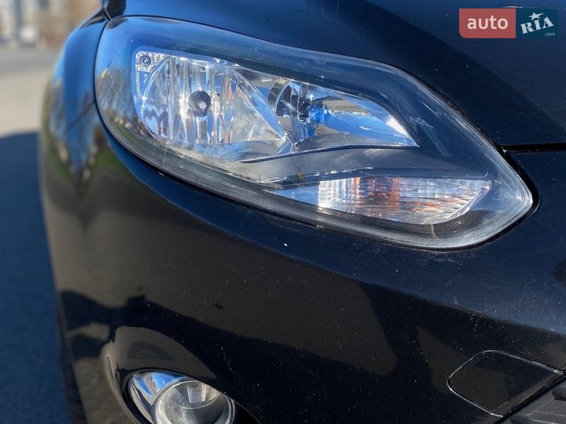 Хэтчбек Ford Focus 2011 в Харькове