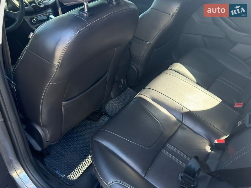 Хэтчбек Ford Focus 2014 в Киеве