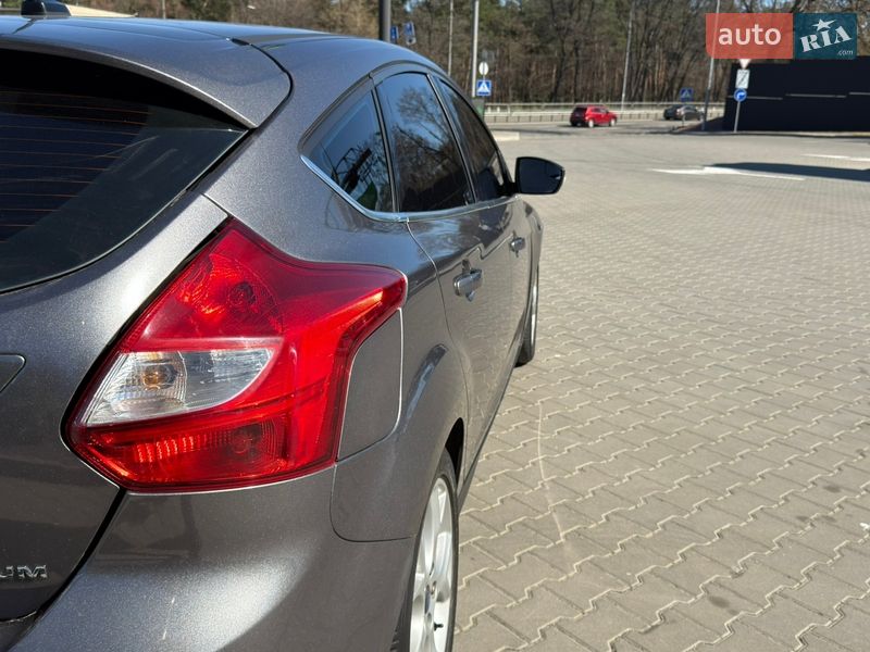 Хэтчбек Ford Focus 2014 в Киеве
