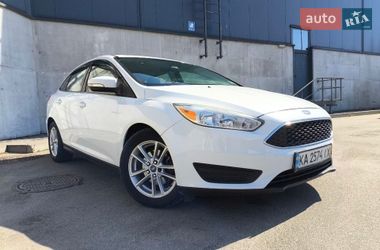 Седан Ford Focus 2017 в Киеве