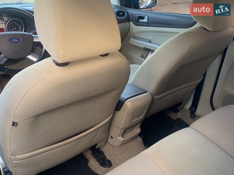 Універсал Ford Focus 2008 в Воловцю