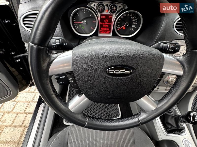 Хэтчбек Ford Focus 2010 в Ивано-Франковске