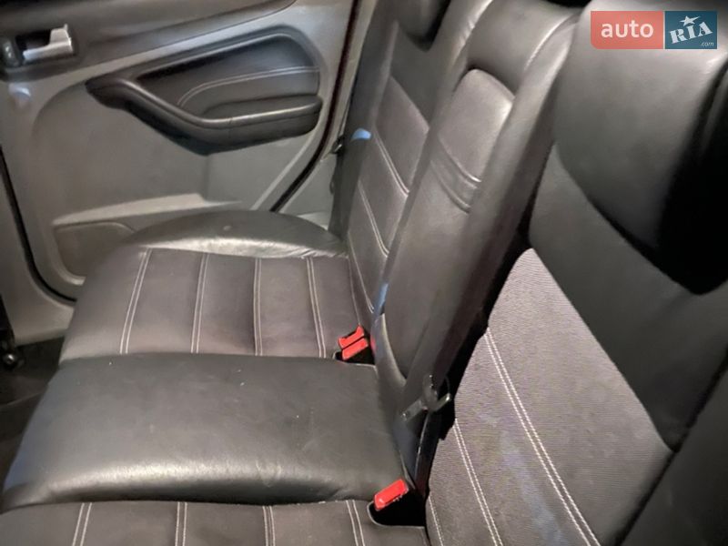 Універсал Ford Focus 2010 в Володимирі