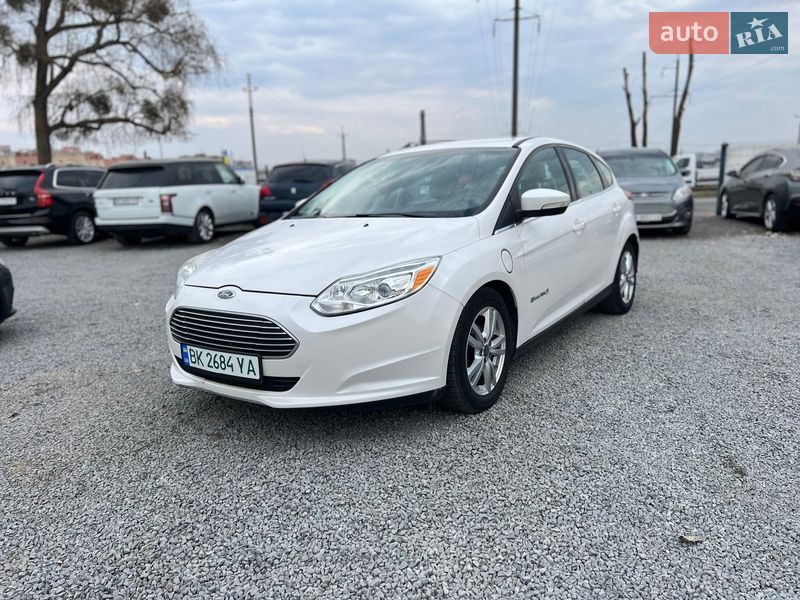 Хэтчбек Ford Focus 2013 в Ровно фото 2 Хэтчбек Ford Focus 2013 в Ровно