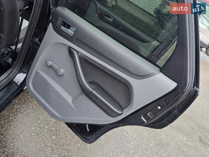 Хэтчбек Ford Focus 2010 в Полтаве фото 22 Хэтчбек Ford Focus 2010 в Полтаве