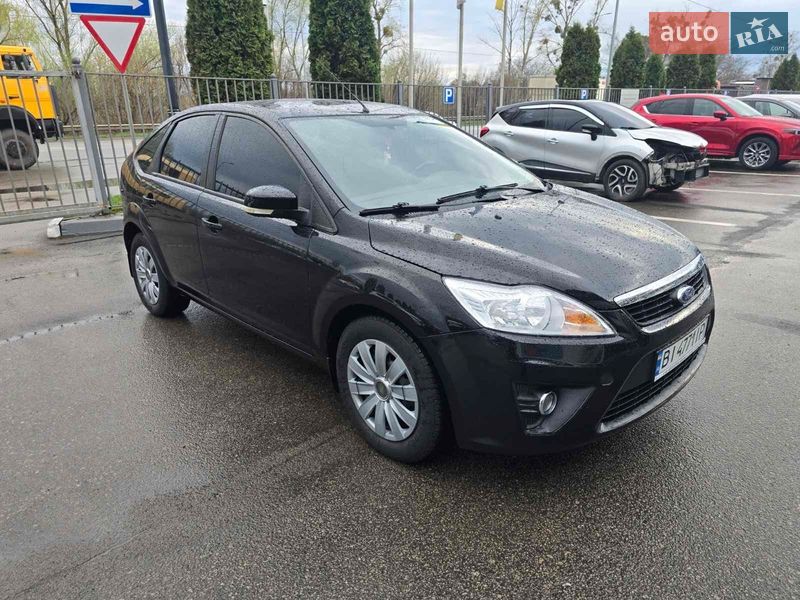 Хэтчбек Ford Focus 2010 в Полтаве фото 3 Хэтчбек Ford Focus 2010 в Полтаве
