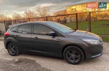 Хетчбек Ford Focus 2016 в Дніпрі