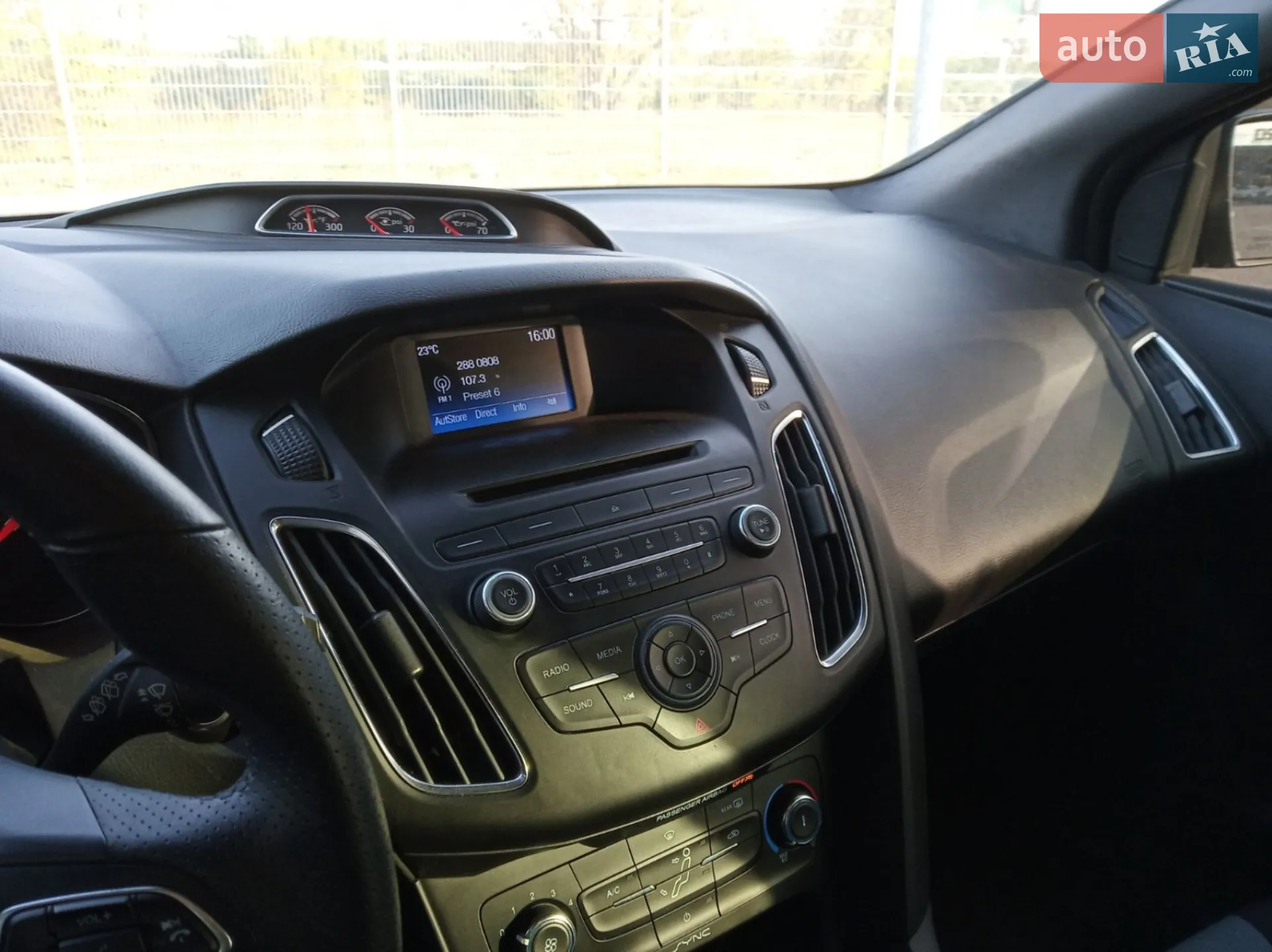 2017 Ford Focus - мініатюра 14