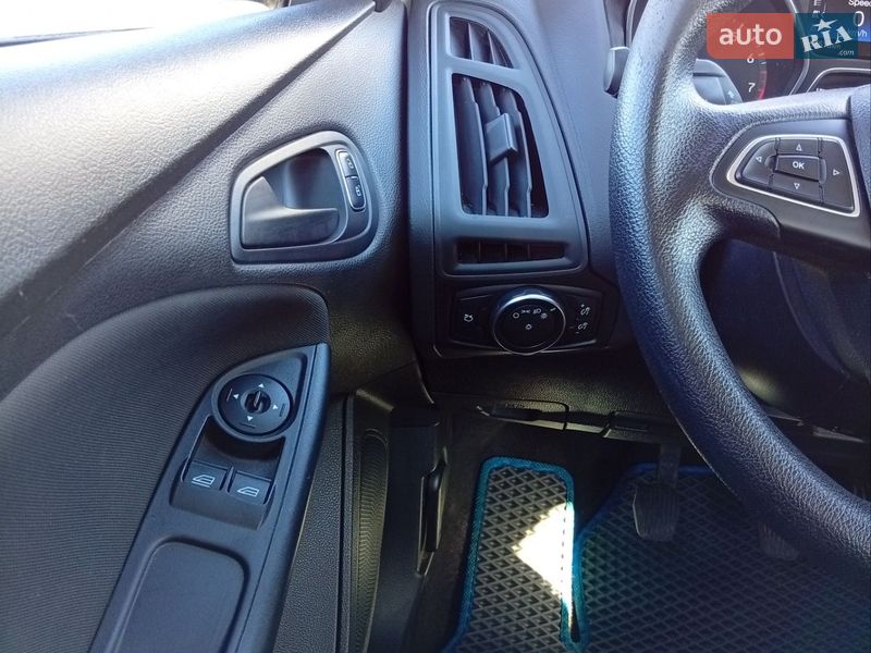 Седан Ford Focus 2015 в Києві фото 14 Седан Ford Focus 2015 в Києві