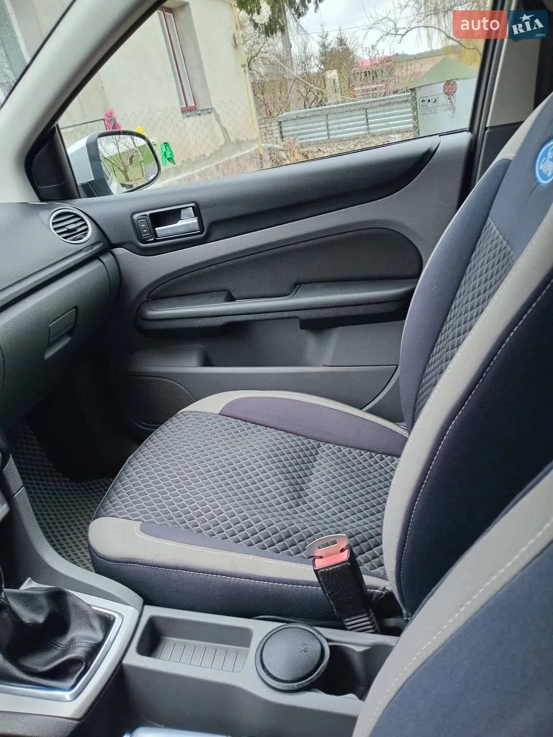 2010 Ford Focus - мініатюра 7