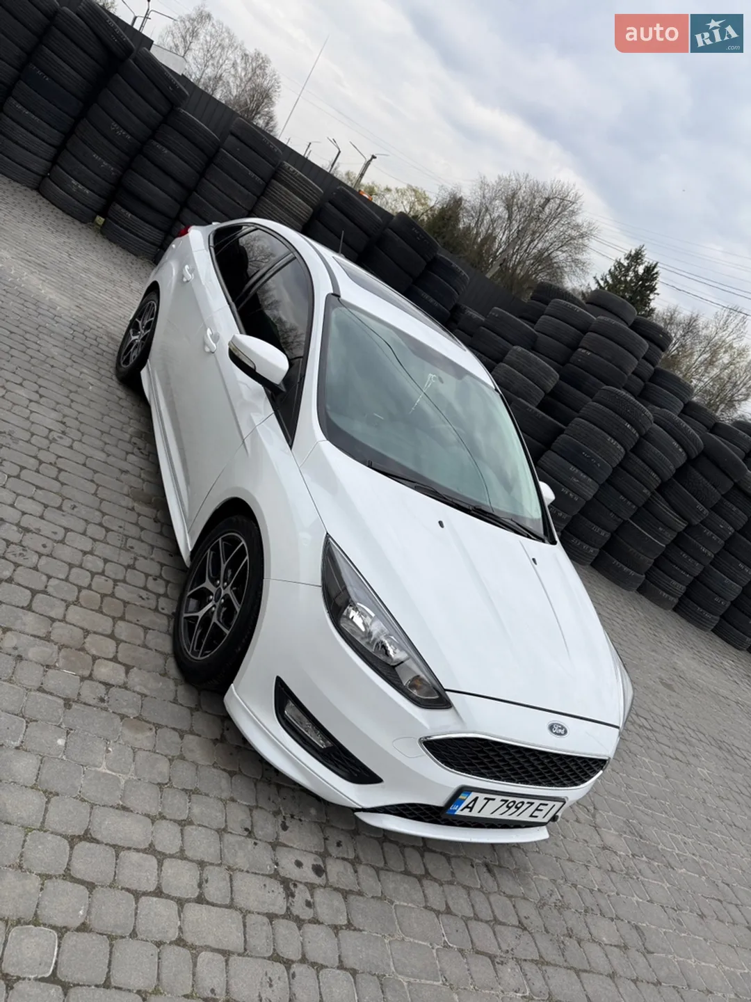 2016 Ford Focus - мініатюра 17