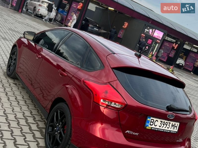 Хетчбек Ford Focus 2015 в Львові