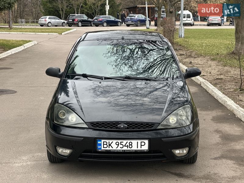 Хэтчбек Ford Focus 2005 в Ровно