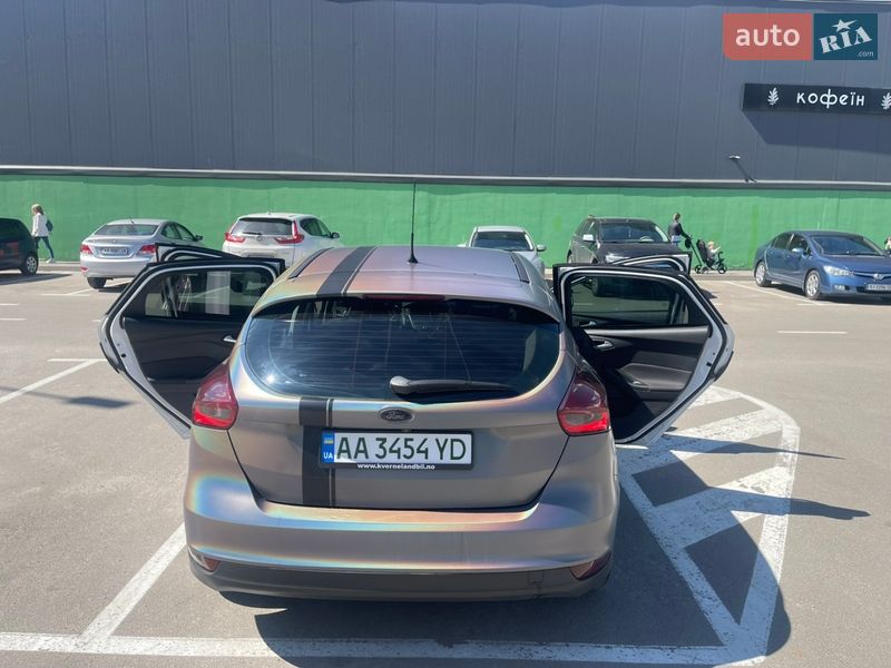 Хэтчбек Ford Focus 2016 в Киеве