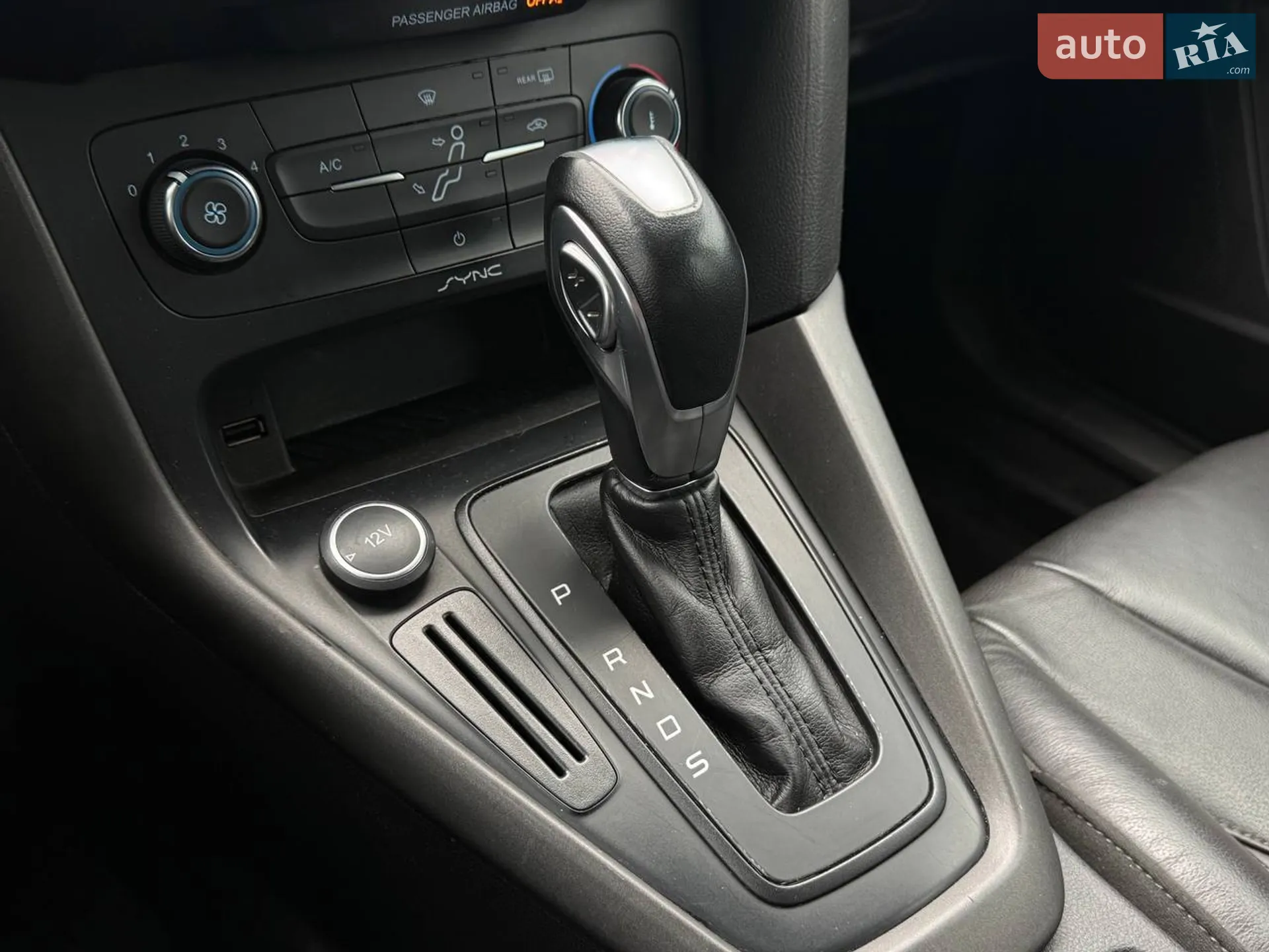 2015 Ford Focus - мініатюра 18