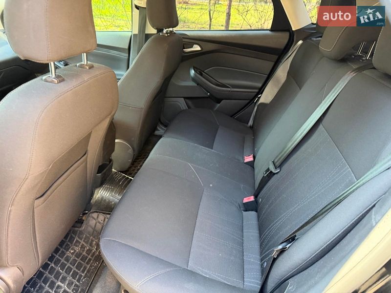 Хэтчбек Ford Focus 2015 в Киеве фото 18 Хэтчбек Ford Focus 2015 в Киеве