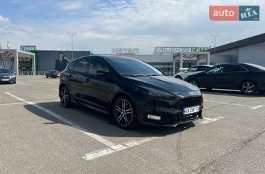 Хэтчбек Ford Focus 2016 в Киеве
