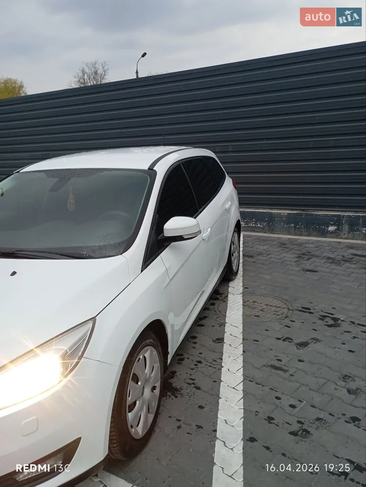 2016 Ford Focus - мініатюра 19