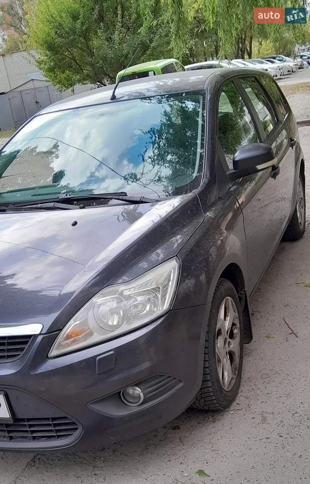2010 Ford Focus - мініатюра 21