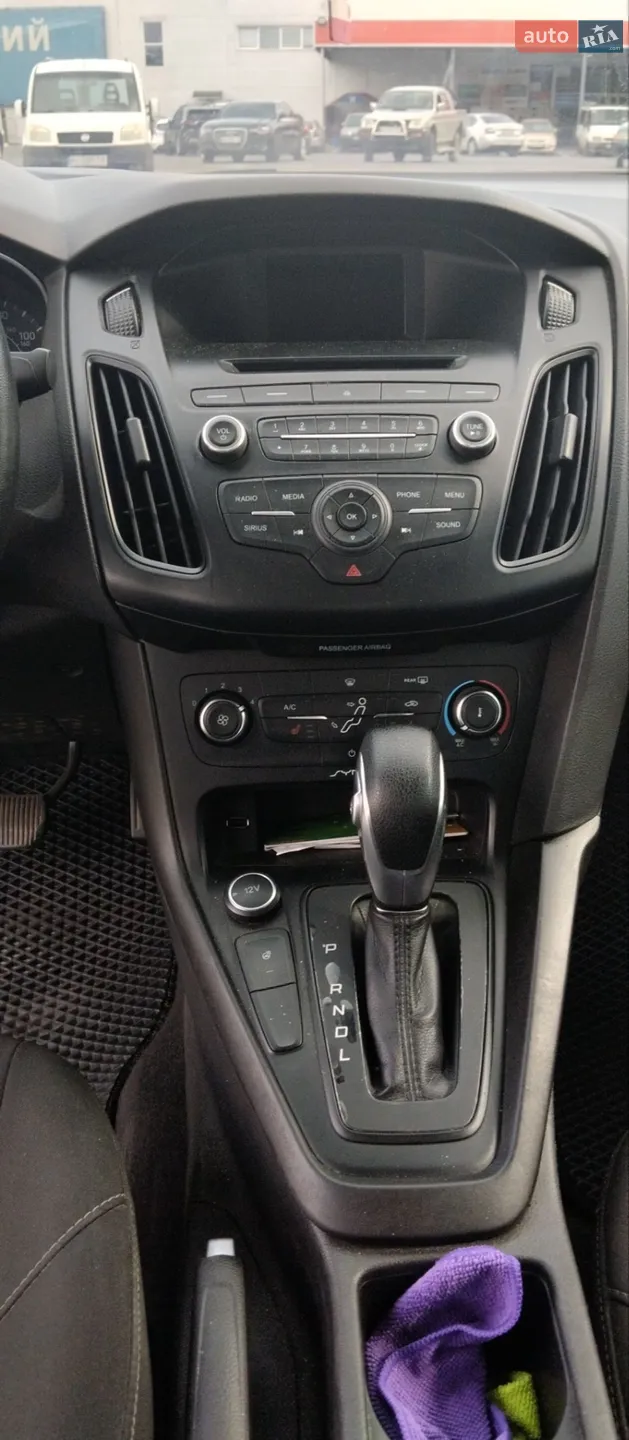 2017 Ford Focus - мініатюра 18
