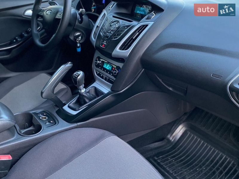 Седан Ford Focus 2013 в Чернігові