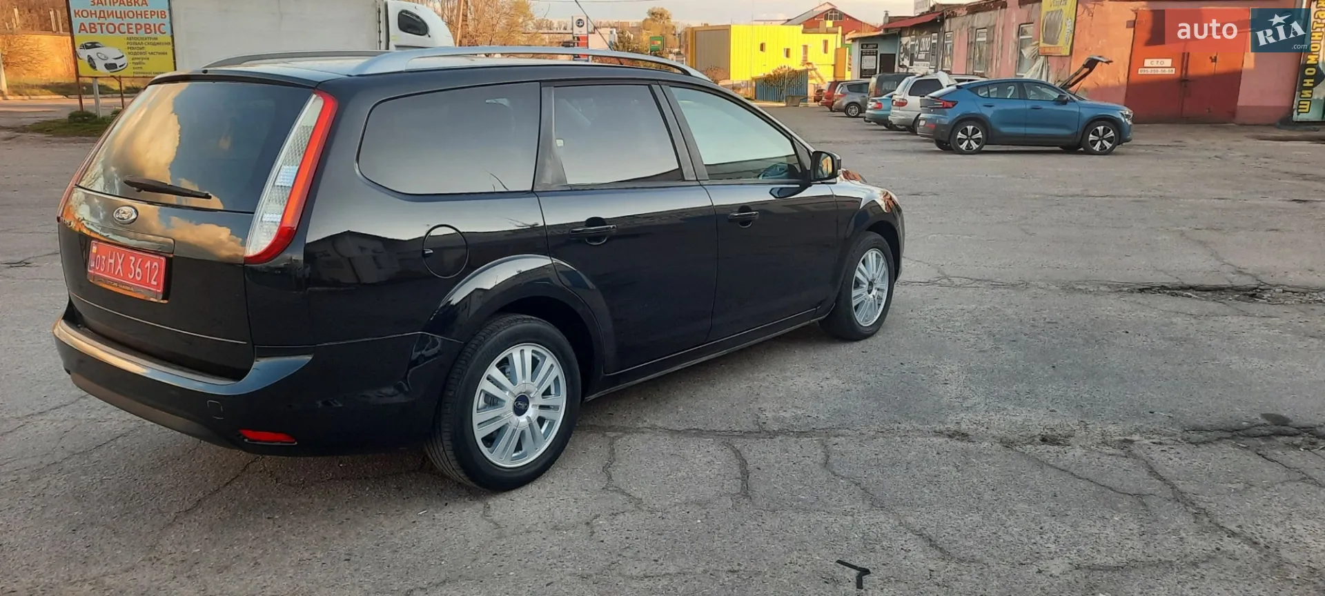 2010 Ford Focus - мініатюра 14