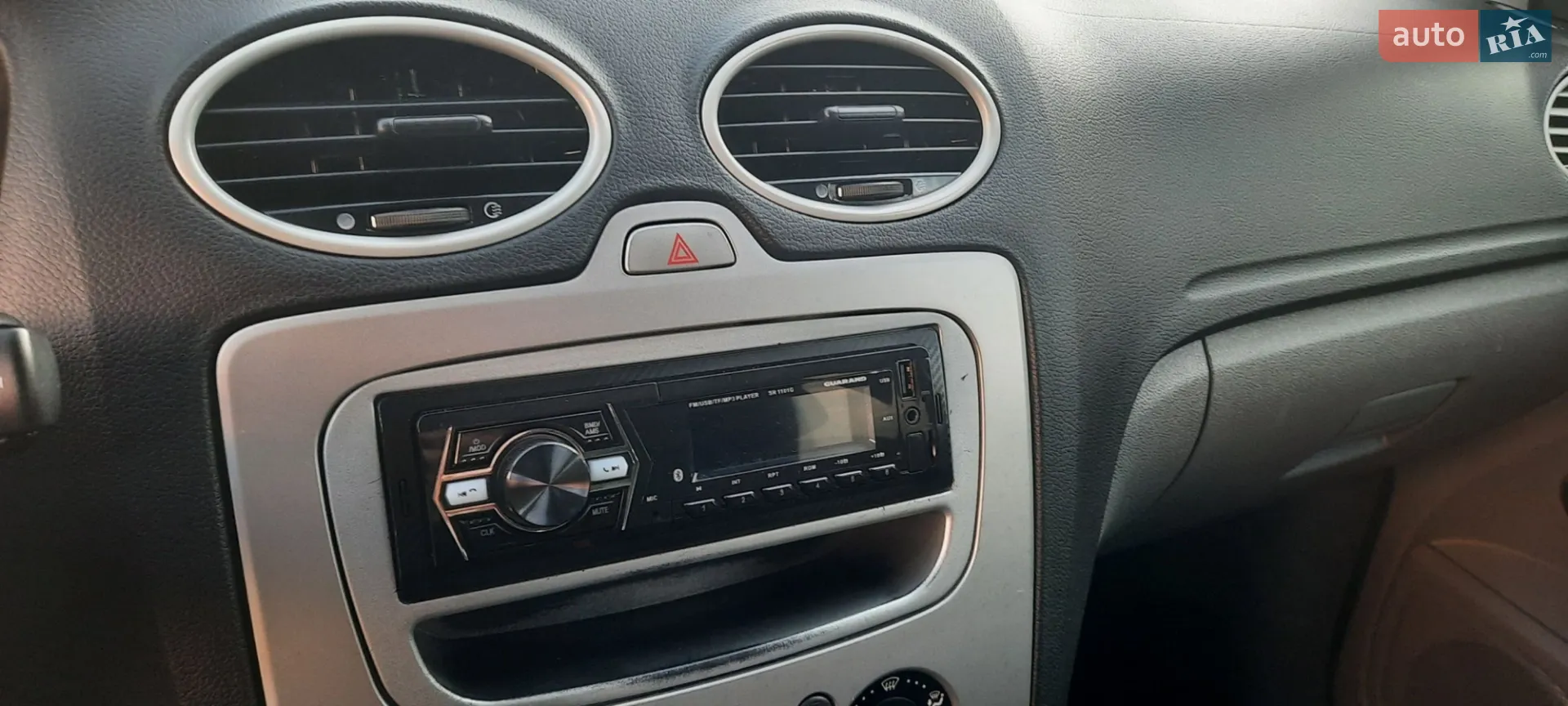 2010 Ford Focus - мініатюра 39