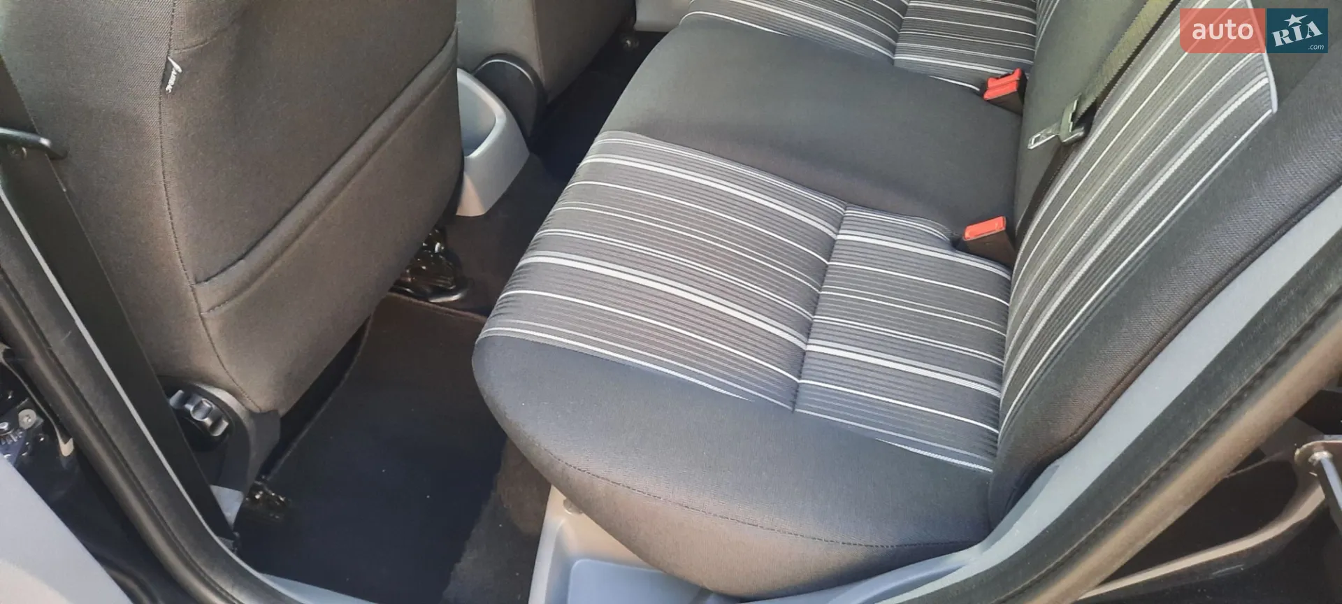 2010 Ford Focus - мініатюра 51