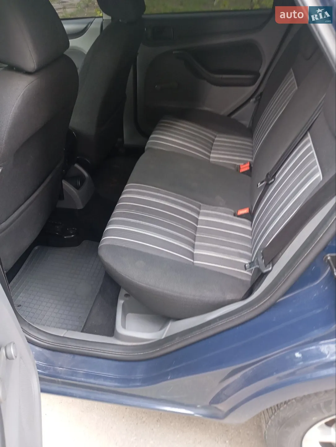 2011 Ford Focus - мініатюра 10