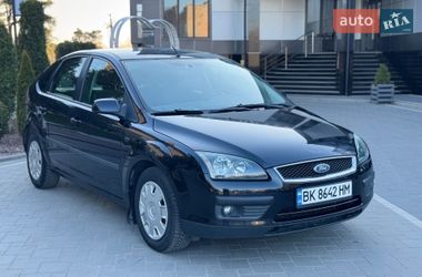 Хетчбек Ford Focus 2005 в Сарнах